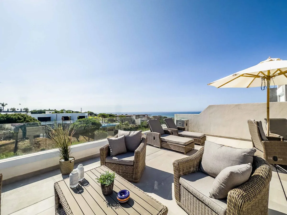 83975390-ec50-41ec-99fd-aab0320071d6