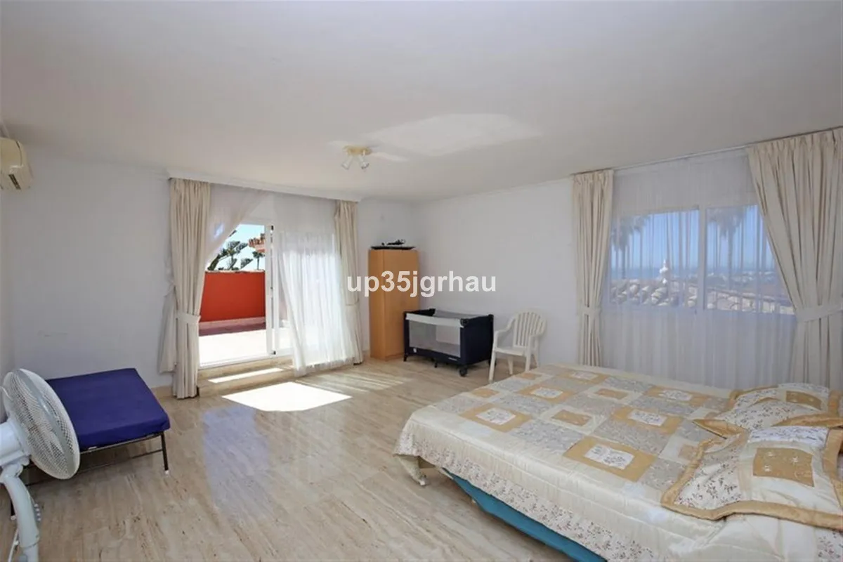 61e08e3e-258f-40d7-8fec-94510791a255