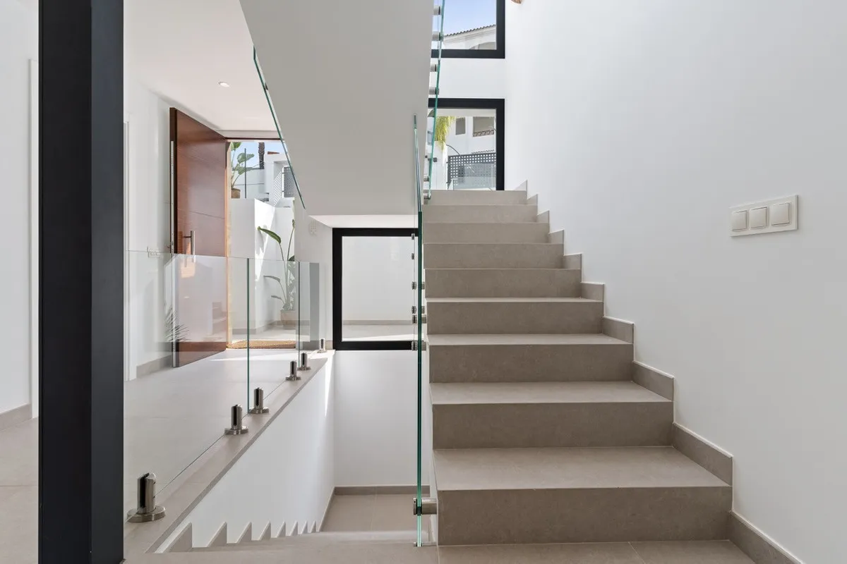 61a66284-7ebd-4f62-87cf-530595852d8d