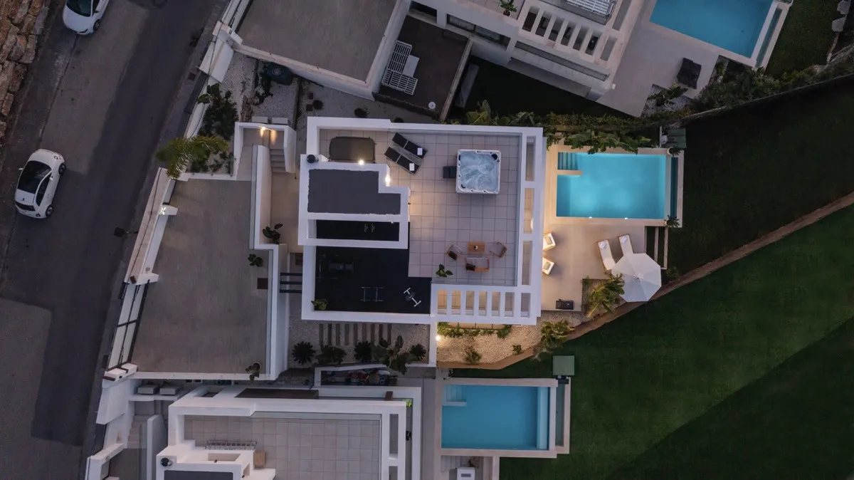 e19747b8-6de2-476f-916a-fbea6e718167