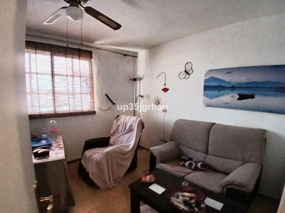 4c76c8ae-75c6-417a-ac0f-8468fce5505b