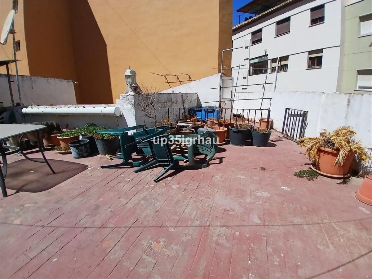 a7f495bd-ec9a-45c2-a923-1856875c981a