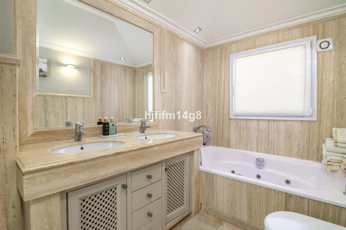 552cba62-3a4d-4c8c-b376-eeb3b061a4cc