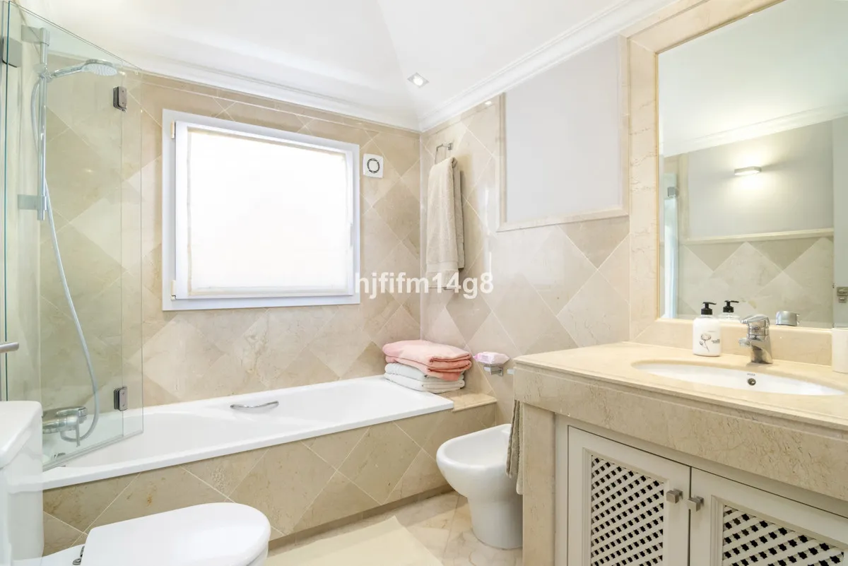 99263ac1-def1-4358-9790-a143aed983cb