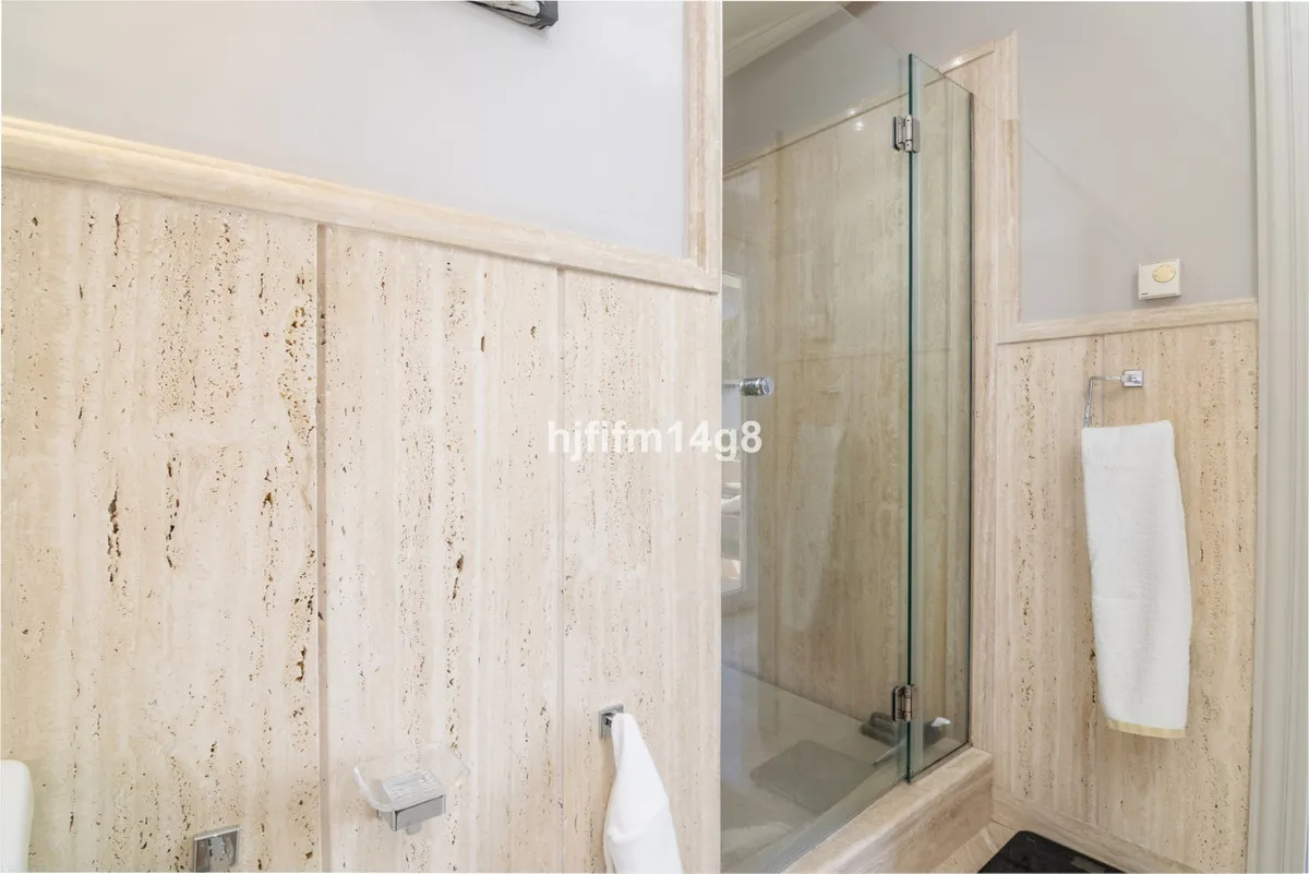 d5226b31-cc8f-4da4-984b-8534557956c0