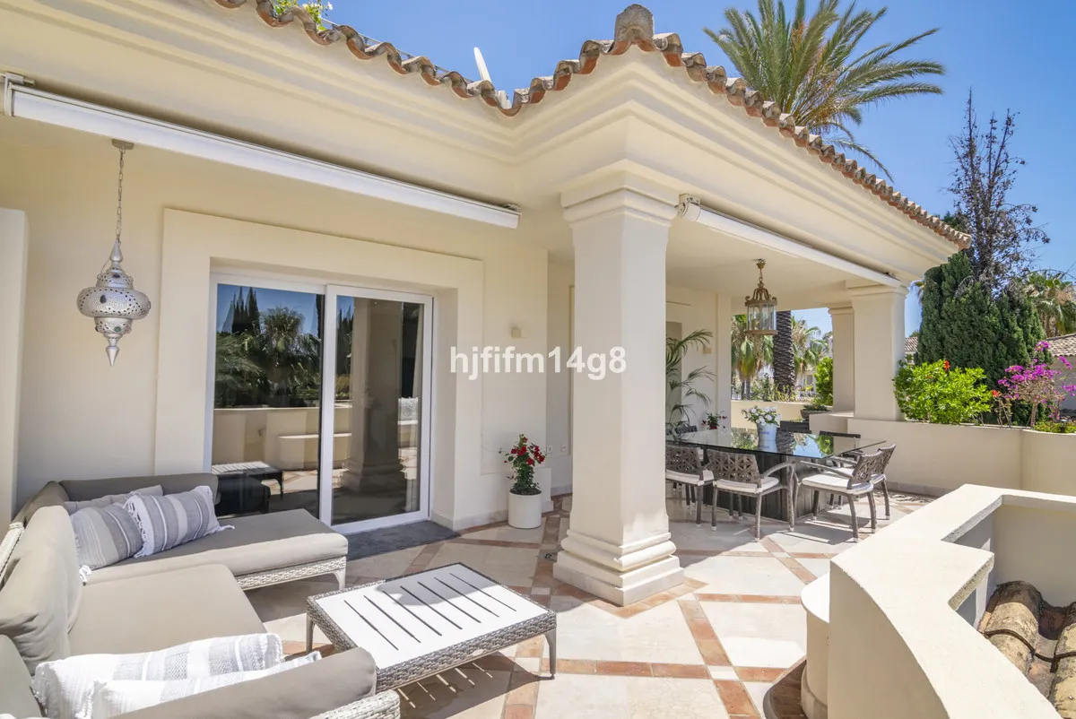 dbd5baa0-1432-4eba-8a58-3116c956082f