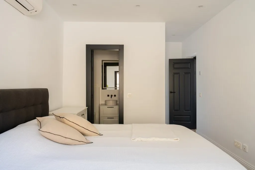 34582b44-cfa4-4a7f-b852-6aa459fd47ea