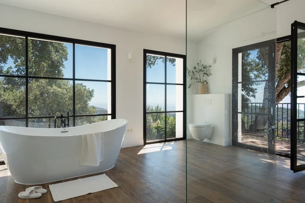 ac196618-a97d-43e0-859c-dd1371cd3ad8