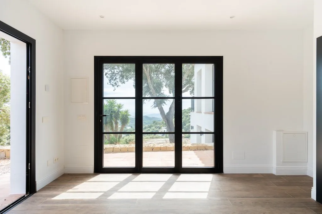 fe9a7ff2-0623-4f63-857a-8072871c7c13