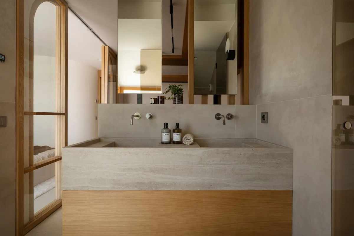 36141d33-c12f-449e-89d6-f0812c82e7a9