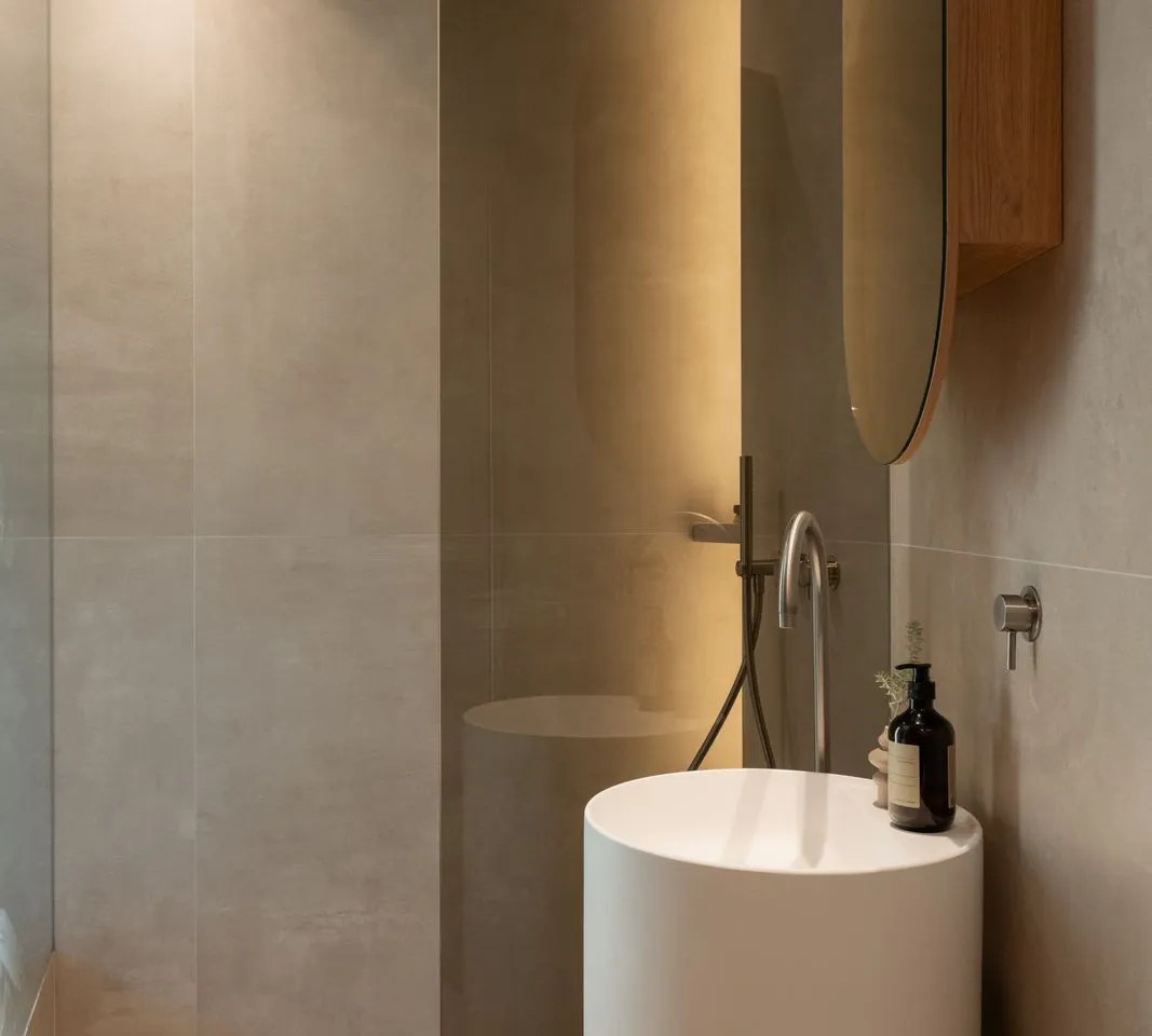 7bf6fb46-e655-43d9-aa94-145f6f5340a6