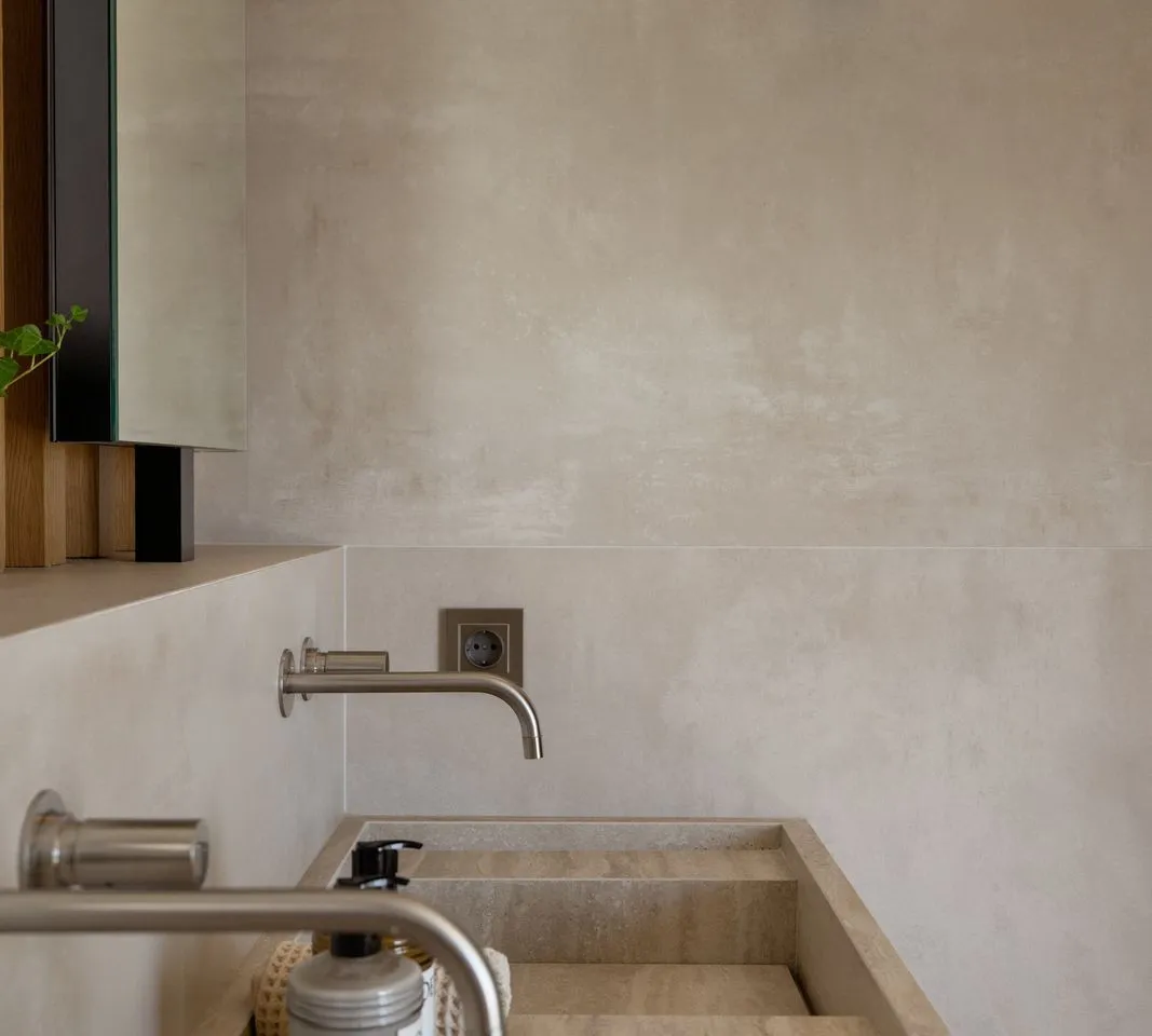 8e1e72b6-0aec-4e00-8f05-68c779469da4