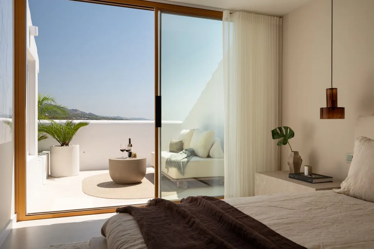 9fff4480-ded6-4fdd-8635-5caea1e25045