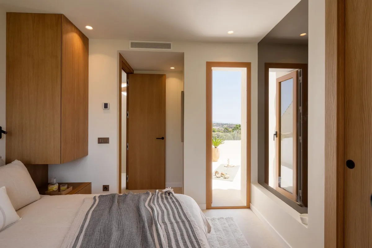 bce84ad9-c67a-4c74-96a8-d40719e3d31f