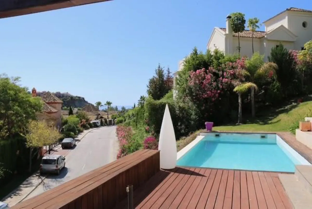 223f6278-a5da-43d3-affa-a8829d1d0c73