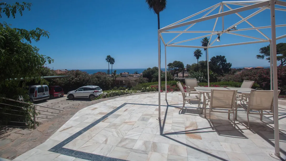 22d11e7f-db8d-4709-b5ff-c2f79a7b2db7