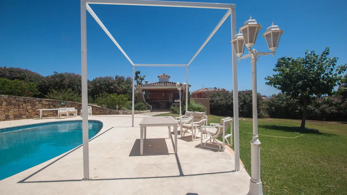 b5c7289c-1550-4d7d-9119-bc1b233fed61