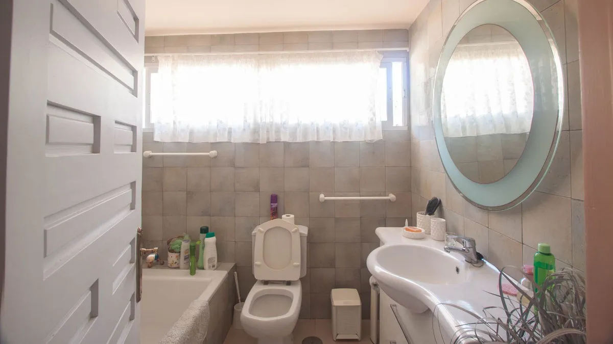 ca573040-c374-414f-944a-89b76f412492