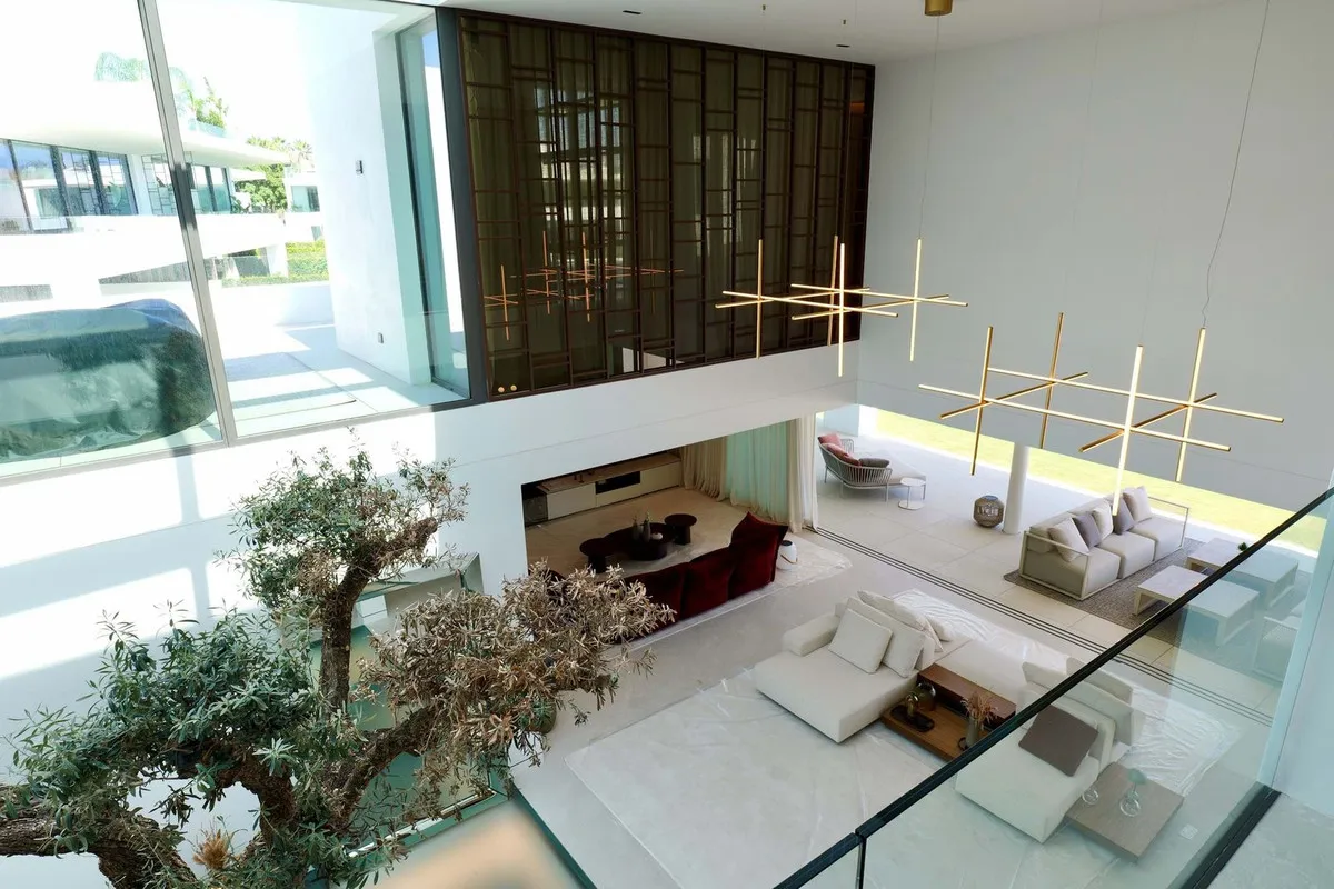 8cab636d-7f2d-4566-98aa-12168803428f