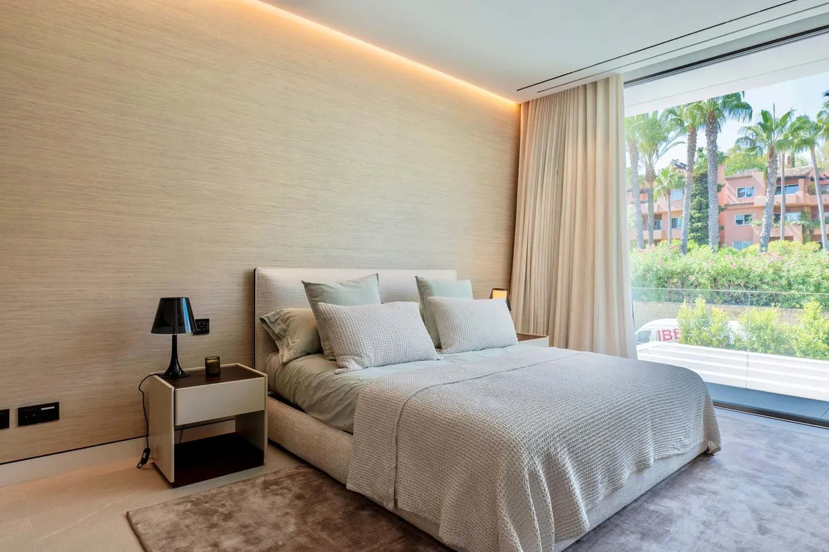 c9056ab2-9c58-4d6c-820a-382cf0a778be