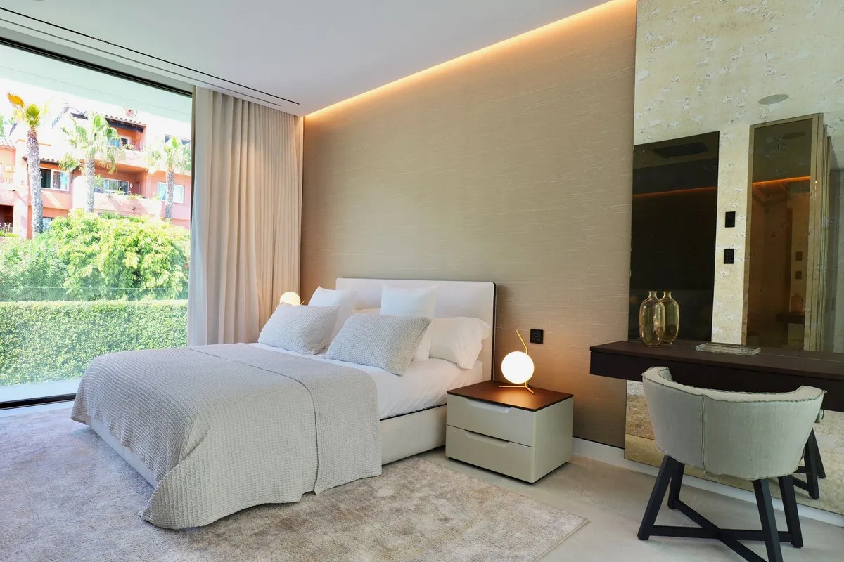 dc86a6fc-4ab6-44c8-8866-f67ec3cb167d