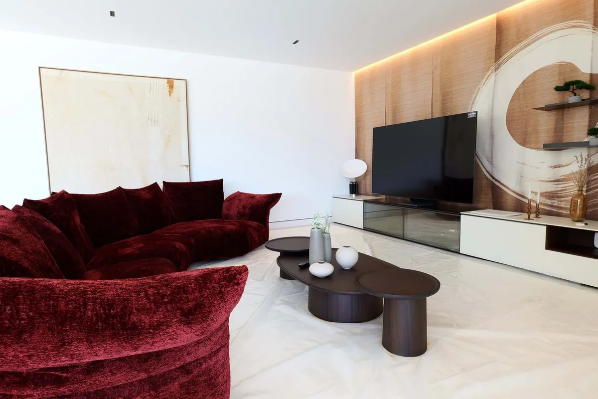 f996ea33-686a-4568-9e76-5b085b56eccc