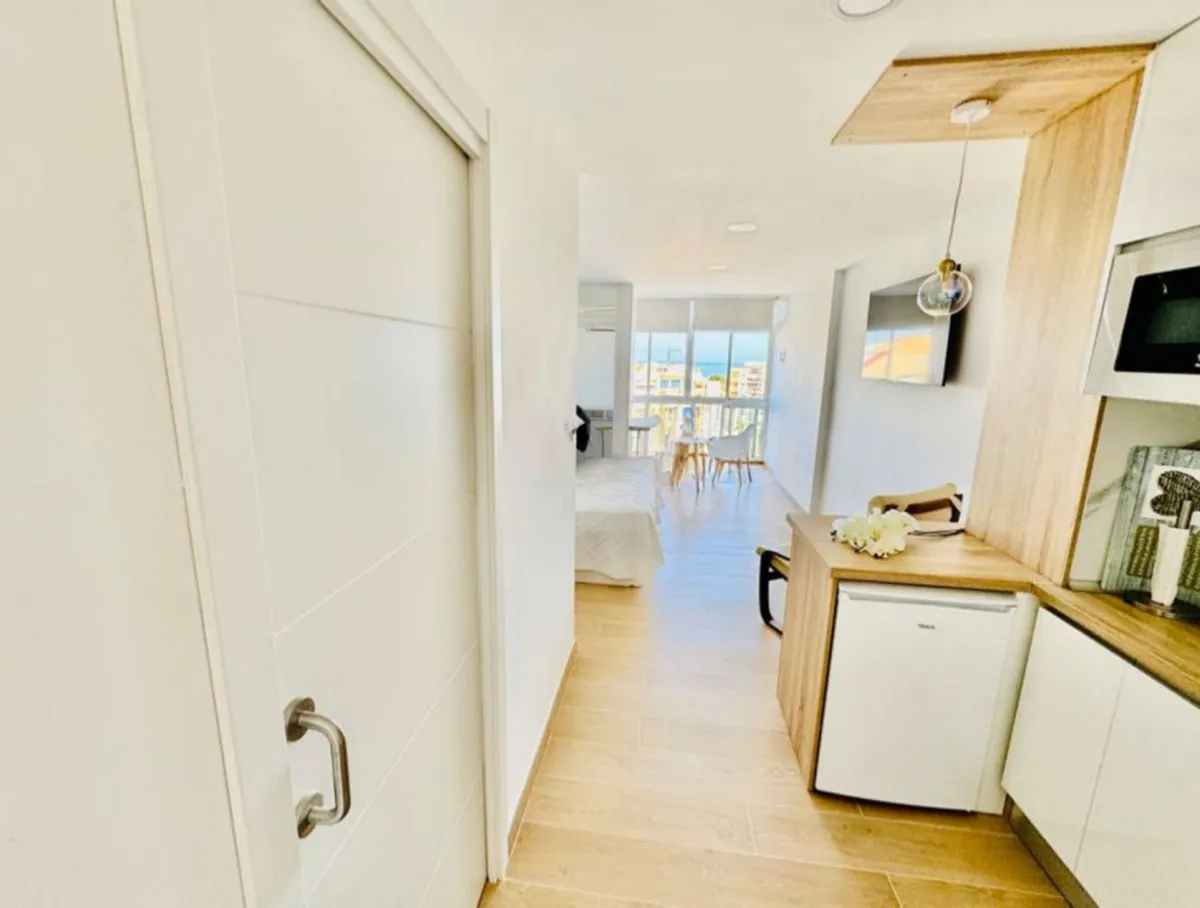 a938f84a-cf7e-4179-ba8d-92a2defa12a6