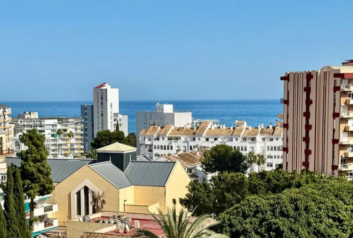 f6a9d25b-9e05-4d50-bf21-80acbe993e34