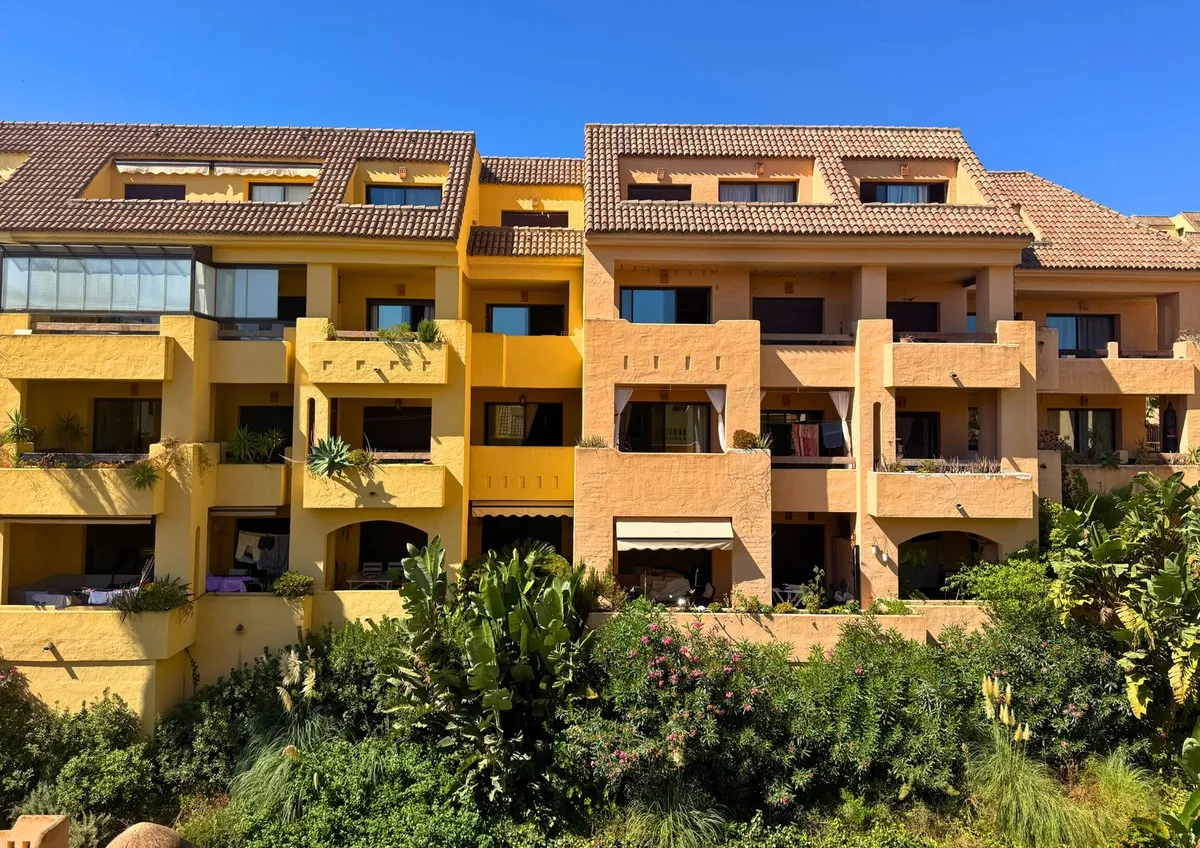 5da9317b-cdb2-4888-9582-feb49d080cb8