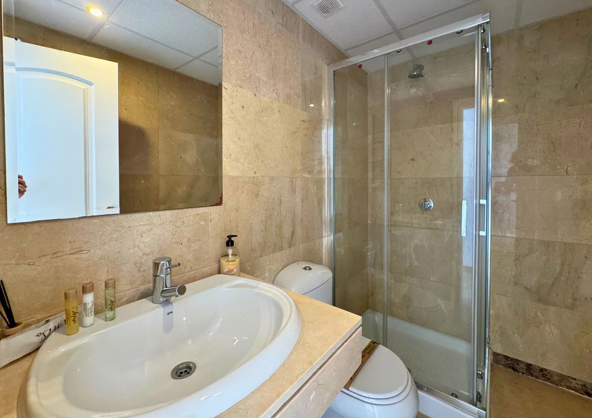 d217daff-bc56-4f54-ade8-e73ee58baa45