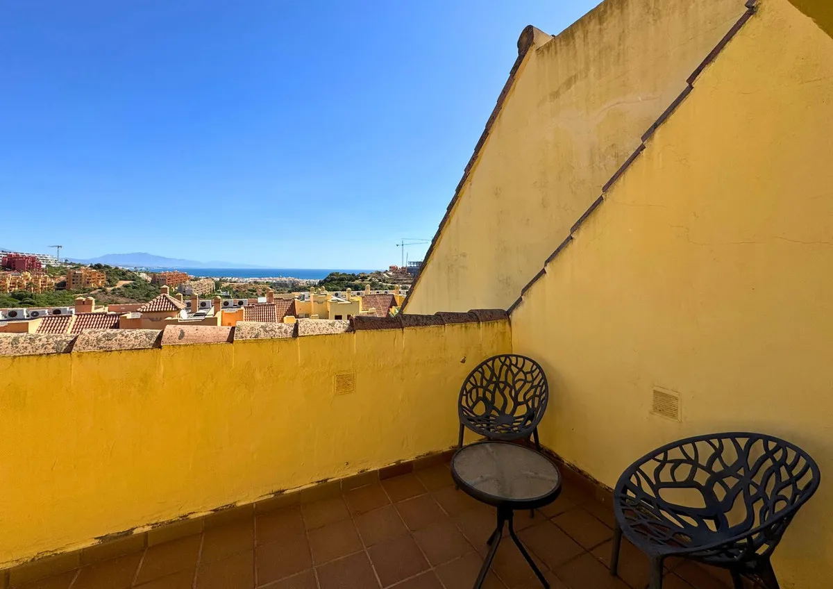 d63b7c37-cc19-4779-bb6e-d546c0f6b524