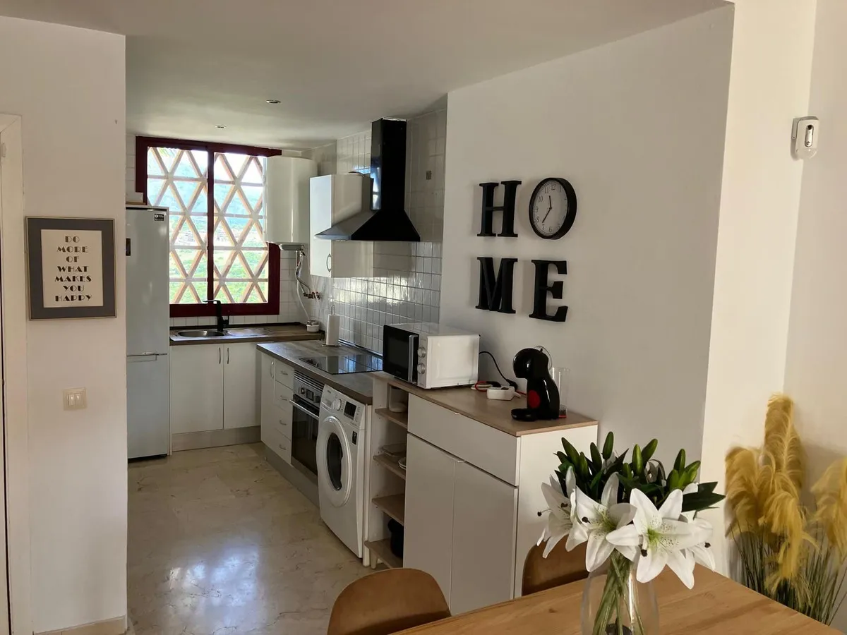 002d07c0-a35b-4edf-be80-33c0d75ee658