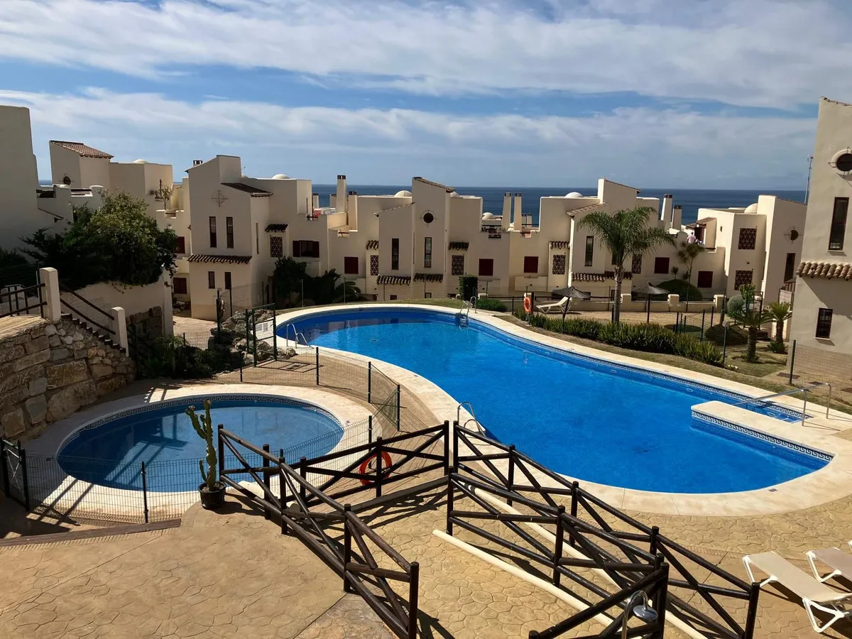 47b4aaac-e723-4d37-b342-3e5f78614269