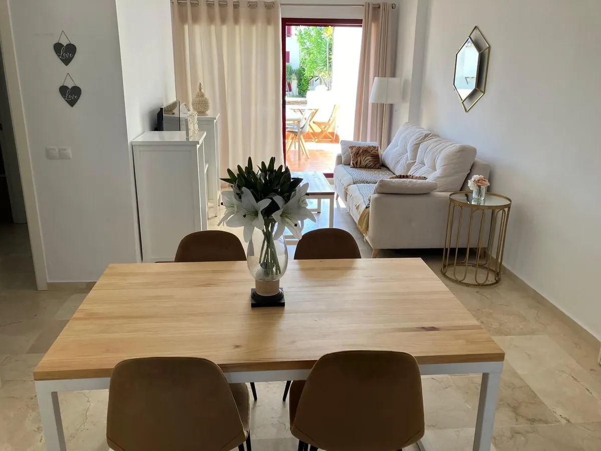 7fb54f50-badc-4a81-ba4d-06cad75cc4bf