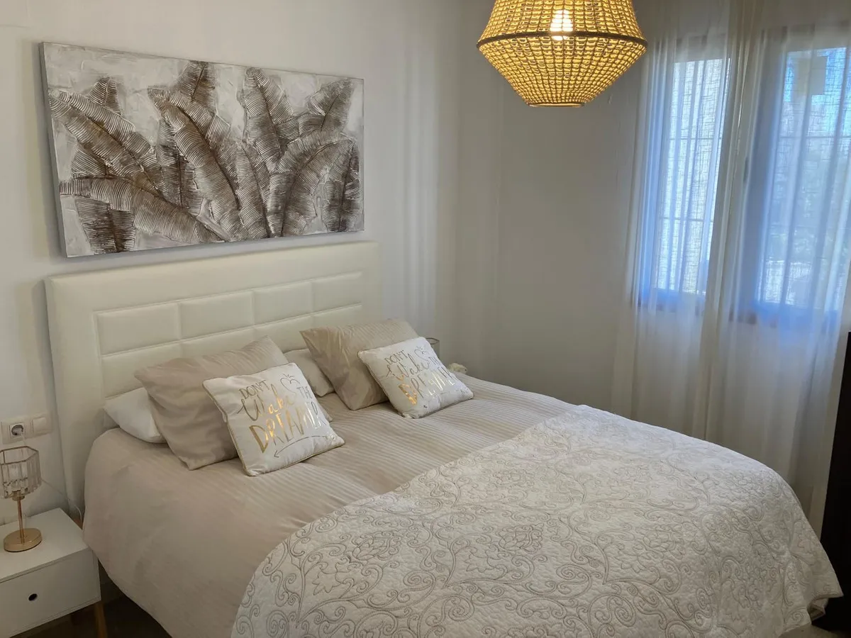 a2ffcaa6-d904-4a43-b289-ed56b0ff5336