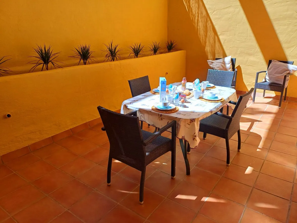 5a5b272f-c1de-452b-82af-c2c83bf8d969