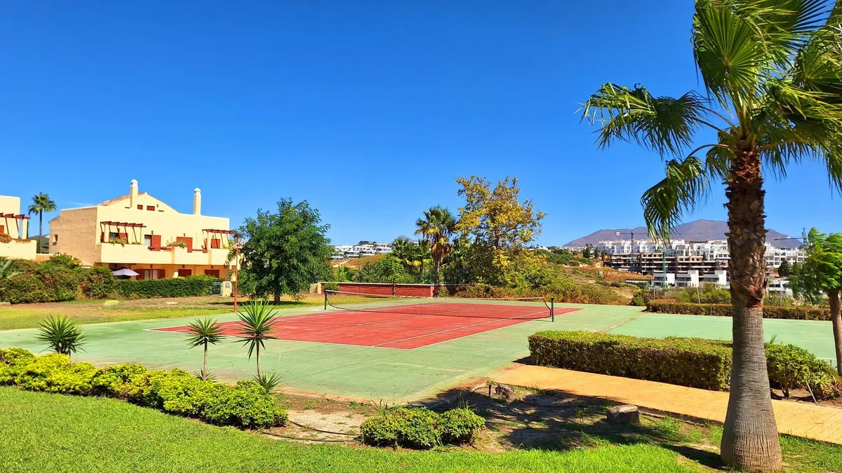 93ebe93b-f2c5-4cd9-8889-c67facfd6c8a