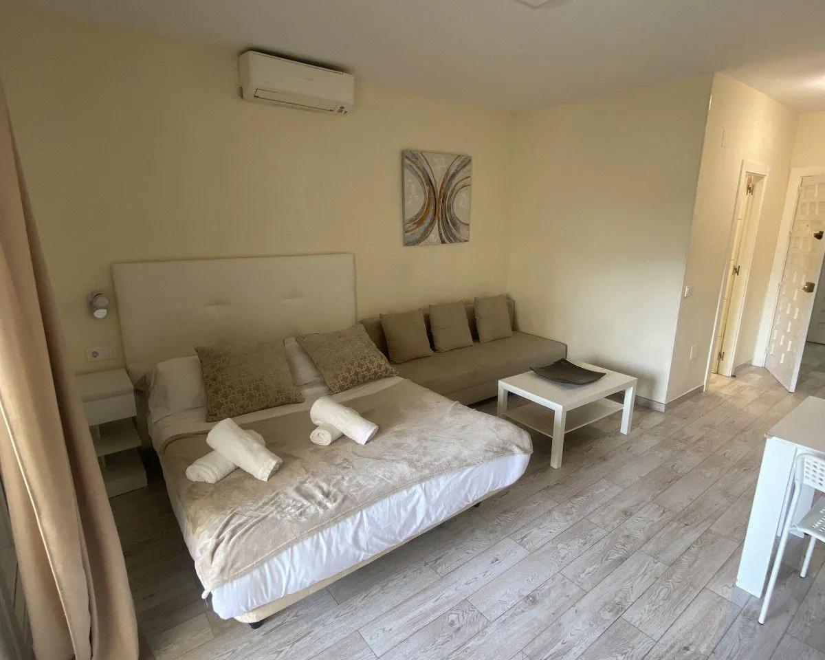 b18eff1a-9caa-44d9-90a9-1160bd4af02d