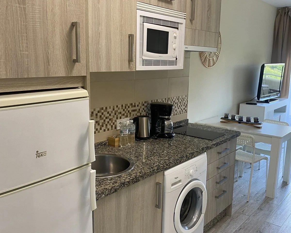 d0a55f24-baa9-4644-b3bb-d3fbfb6ea658