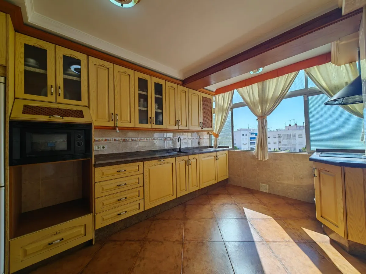 21196641-39ce-4033-9aea-c09489a5b1dd