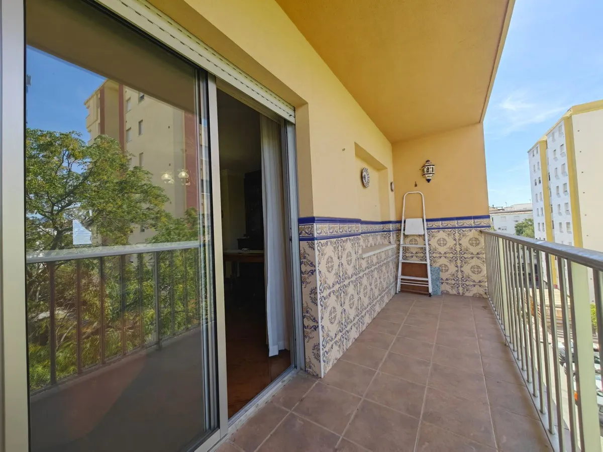 421f632b-135b-4c9f-930f-8f9d5e8d757a