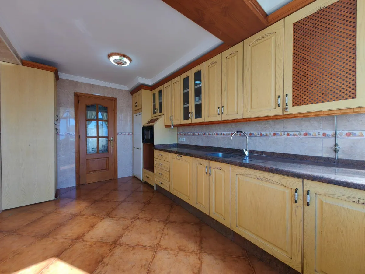 e933d20c-0387-42f2-9835-4ee5ccc1475e