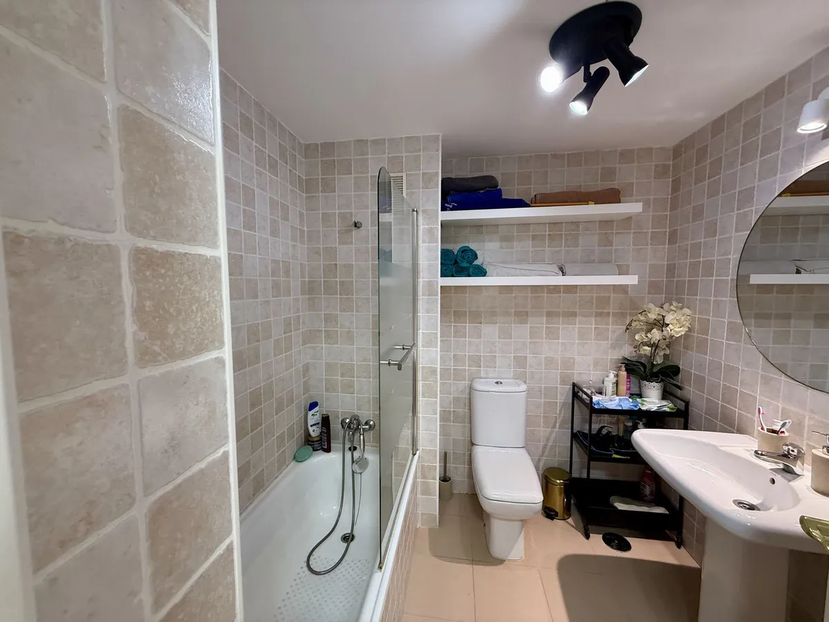 f3d0dff1-d218-4800-af77-80368cb2f36a