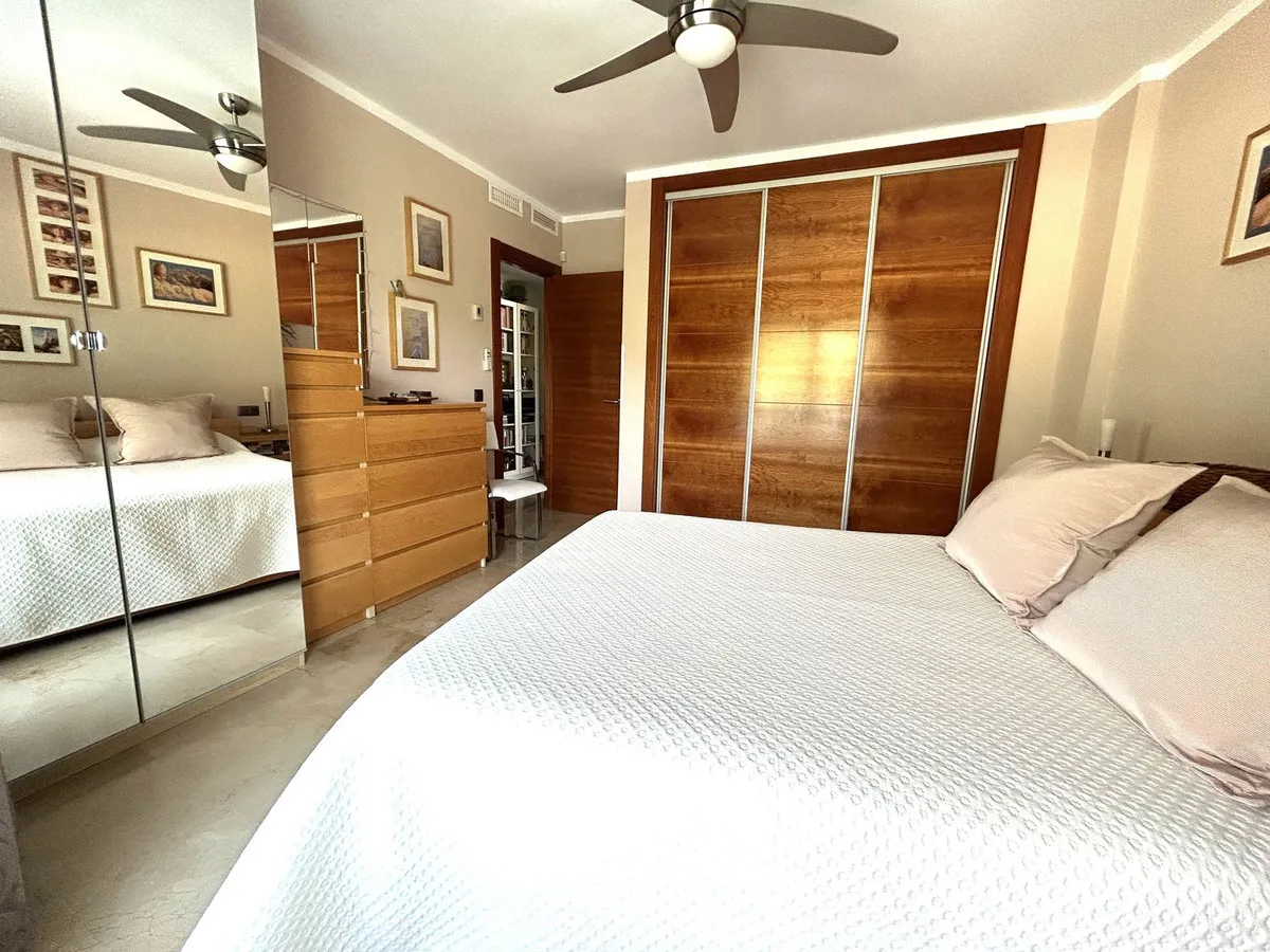 1ce79760-793c-45f1-8390-3063e12e8e59