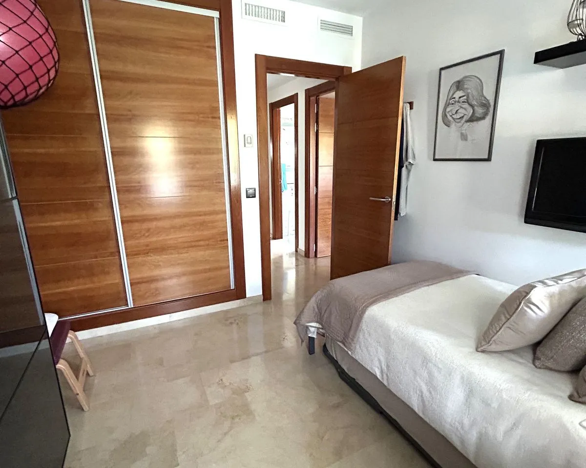 6c4e43b0-9d91-4b60-98cc-b5a3b21e1bfd