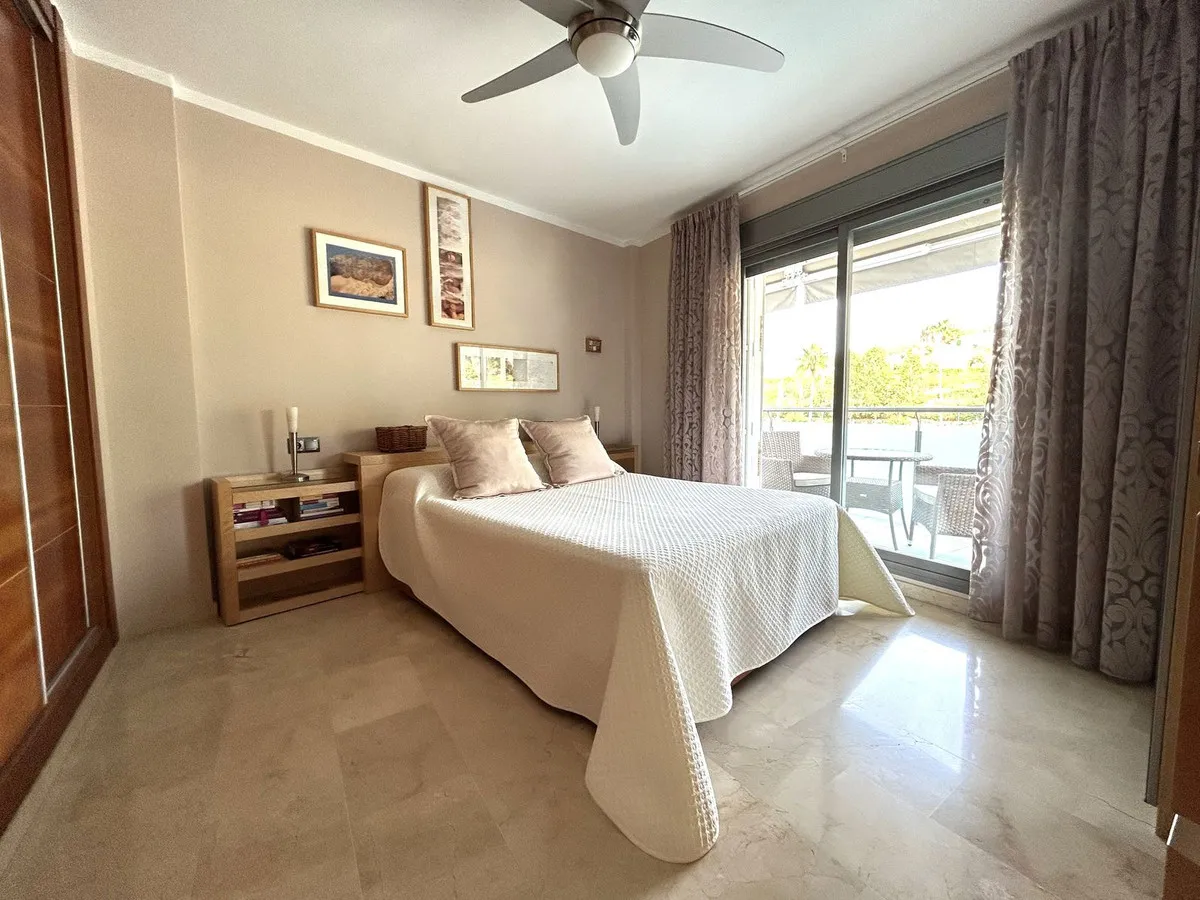 c86adac4-48e6-49e2-a206-57b80d564a3b