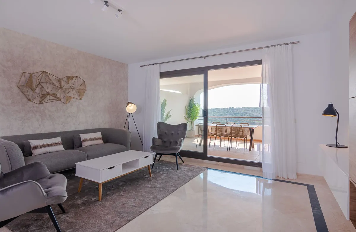 5c0cb24c-4ef4-439d-9d93-c643a2f4667c