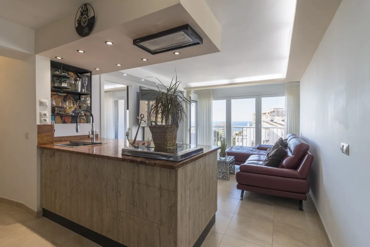 f9f97cc6-b115-43b3-9cf1-afdf18fe475f