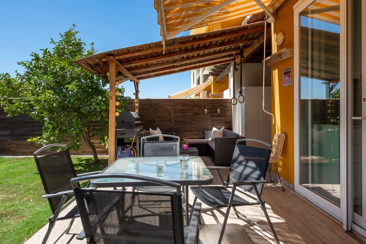 18947106-eb7a-4989-a821-a3a1721c8690