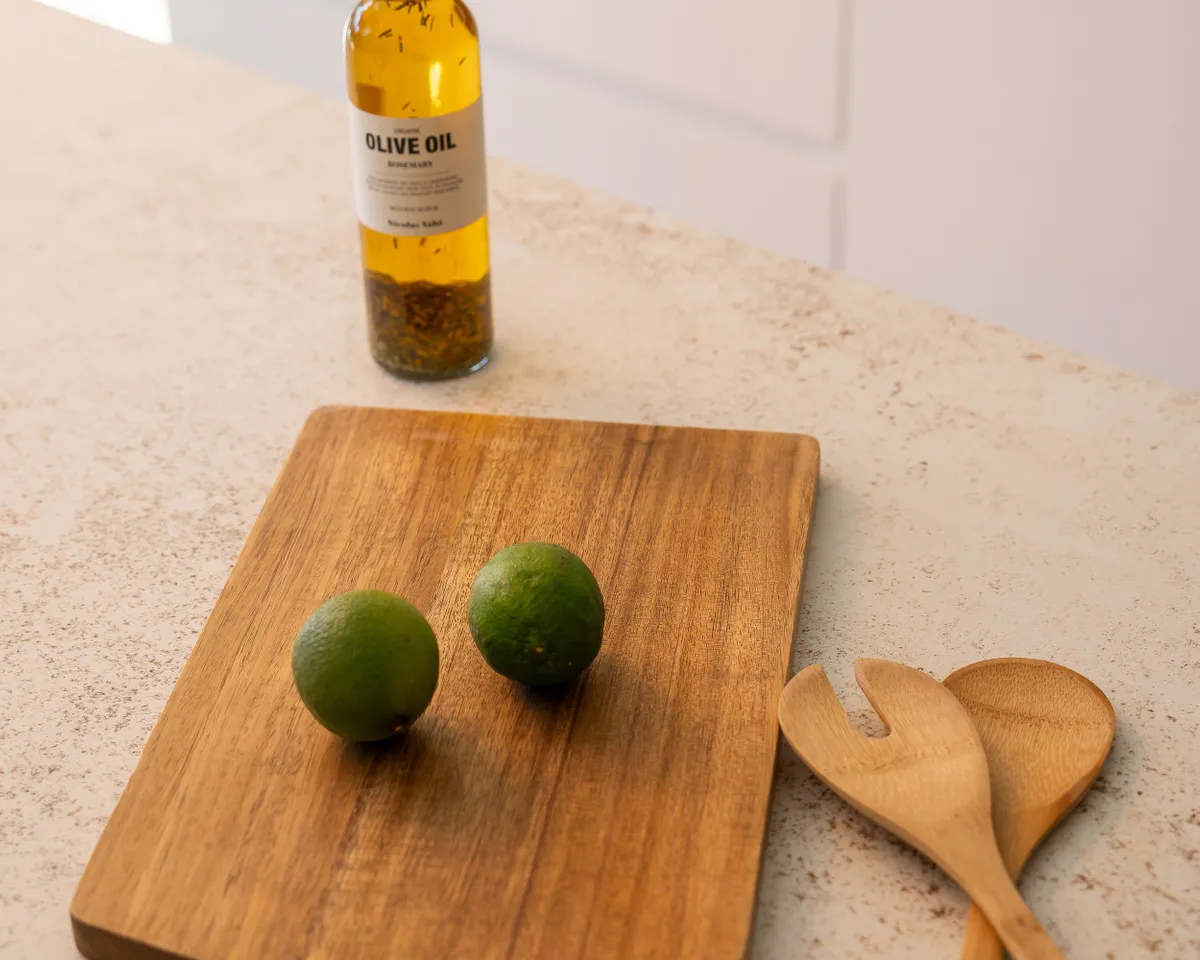 1b8ff67b-4b3a-44e0-88fa-e16de3748bfb